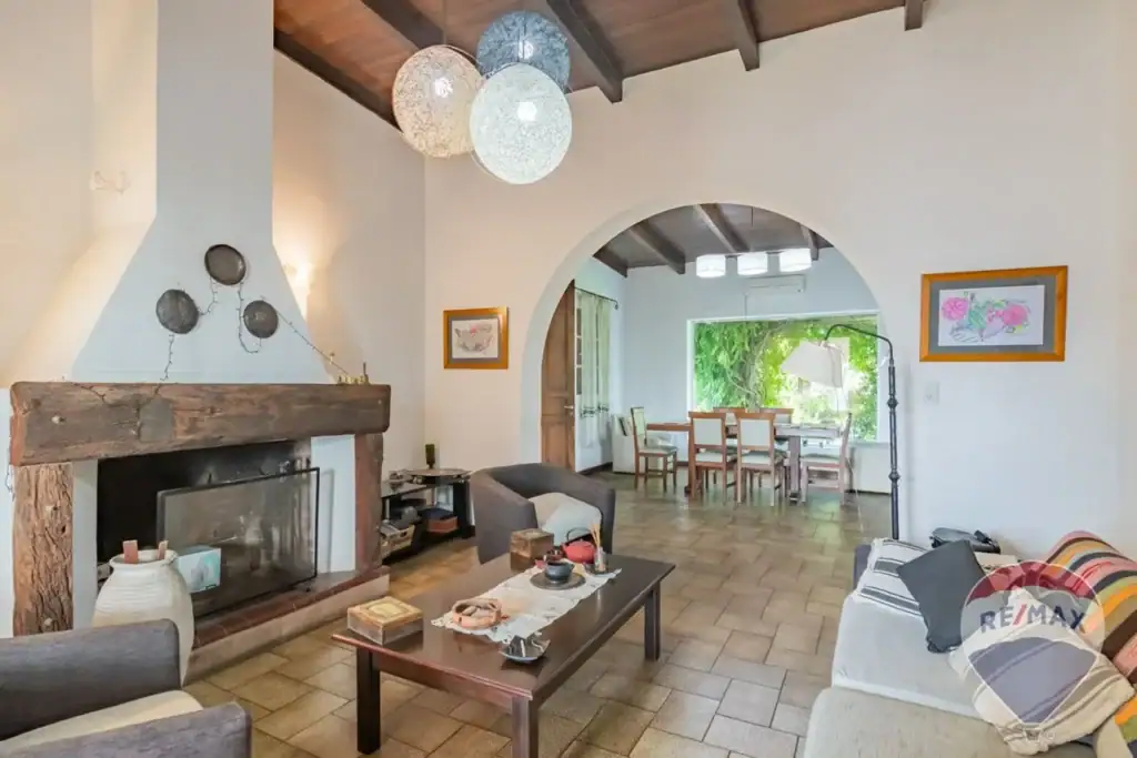 CASA EN TOLOSA EN VENTA 4