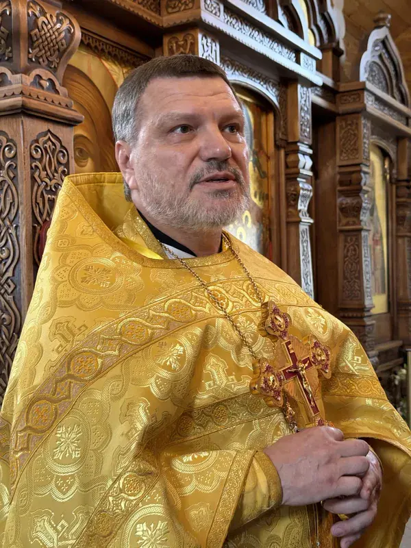 Протоиерей Виктор Праздничный