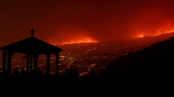 wildfire-spreads-on-spains-tenerife-forcing-thousands-from-homes.jpg Wildfire spreads on Spain’s Tenerife, forcing thousands from homes
