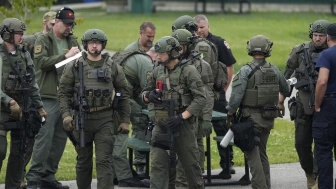manhunt-for-suspect-in-shootings-of-minnesota-lawmakers-continues-for-second-day.jpg Manhunt for suspect in shootings of Minnesota lawmakers continues for second day