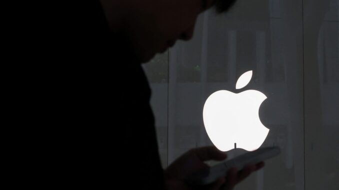 Jim Cramer is not giving up on Apple. Here’s why