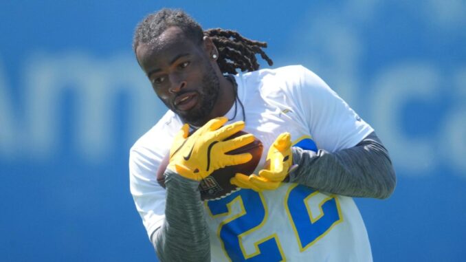 Agent: Bolts’ Harris hurt eye in fireworks incident