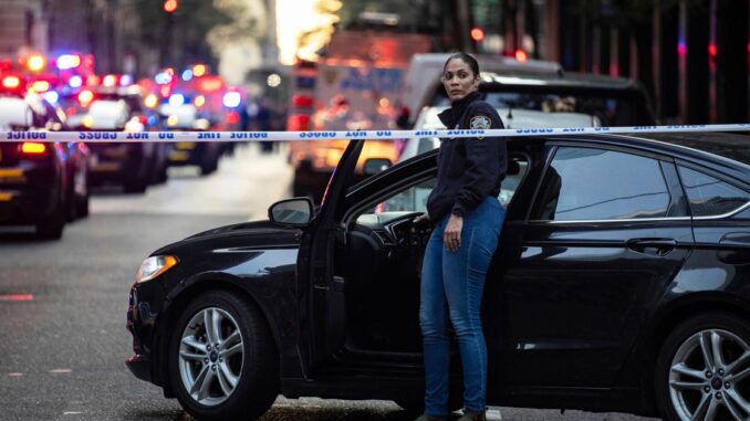 gunman-who-killed-4-at-nyc-building-was-targeting-nfl-offices-but-took-wrong-elevator-mayor-says.jpg Gunman who killed 4 at NYC building was targeting NFL offices but took wrong elevator, mayor says
