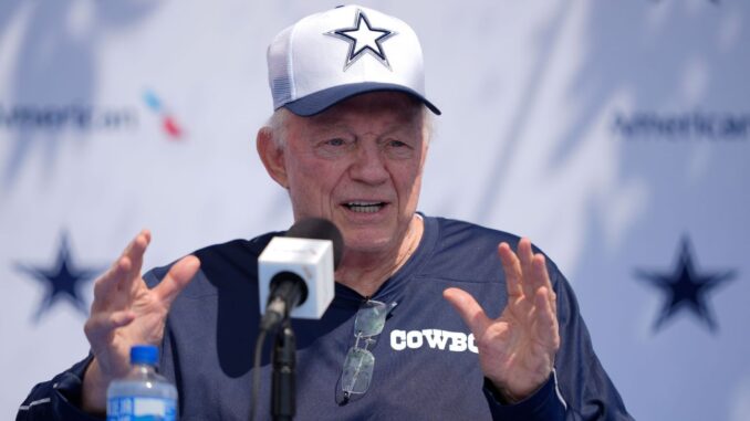 jerry-jones-not-swayed-by-parsons-trade-request.jpg Jerry Jones not swayed by Parsons’ trade request