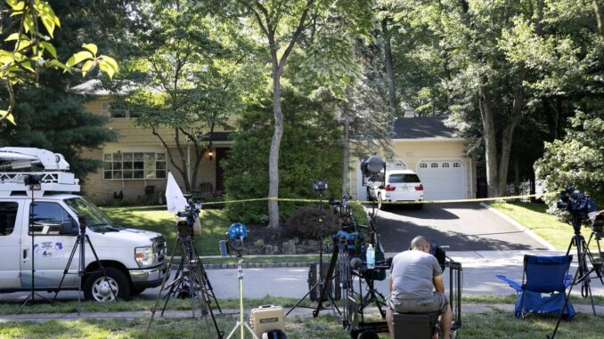 Judges detail rise in threats, ‘pizza doxings,’ as Trump ramps up criticism…