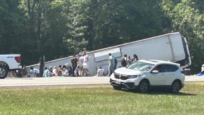 NY tour bus crashes, leaving several dead and injured on trip back from Niagara Falls