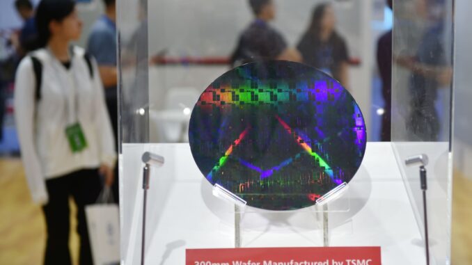 The U.S. makes it harder for TSMC, SK Hynix and Samsung to produce chips in China