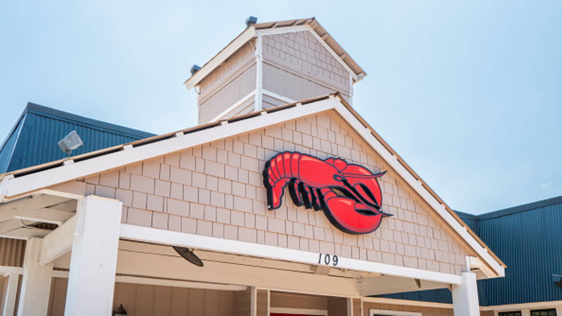 red-lobsters-ultimate-endless-shrimp-promotion-described-as-a-car-crash-for-the-company-la6a3f4c6137d06.jpg Red Lobster’s Ultimate Endless Shrimp promotion described as a ‘car crash’ for the company, lawsuit says