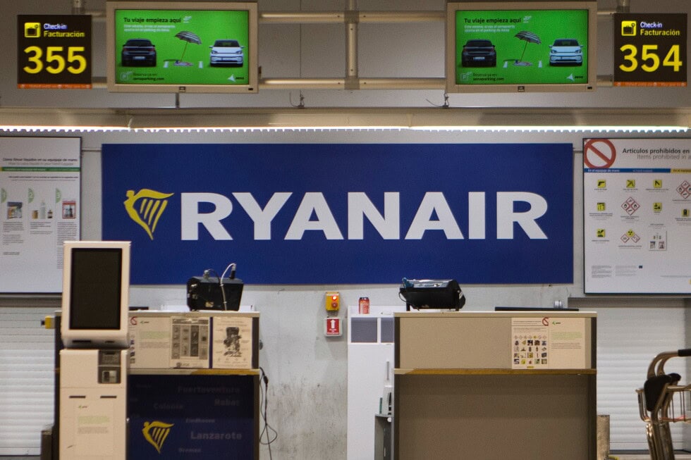 ryanair-literally-sucks.jpg Ryanair Literally Sucks