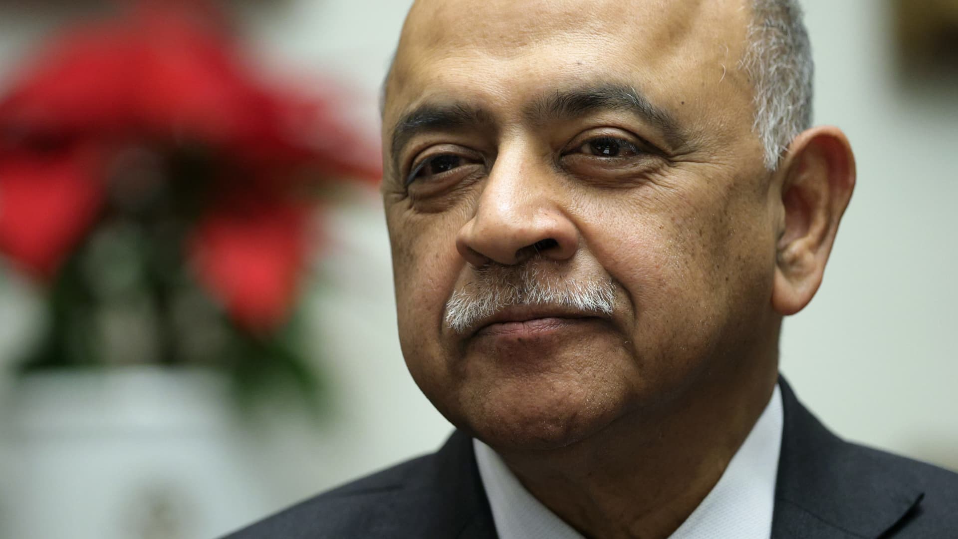 ibms-krishna-tries-to-reassure-investors-that-ai-wont-disrupt-companys-software-unit.jpeg IBM’s Krishna tries to reassure investors that AI won’t disrupt company’s software unit
