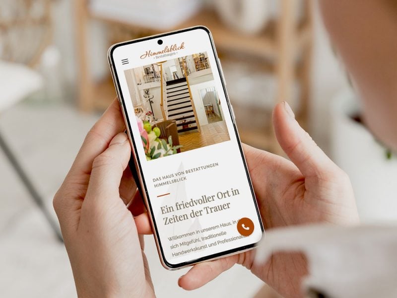 Responsive und edel gestaltete Website für ein Bestattungsunternehmen mit präsentem Anruf-Button