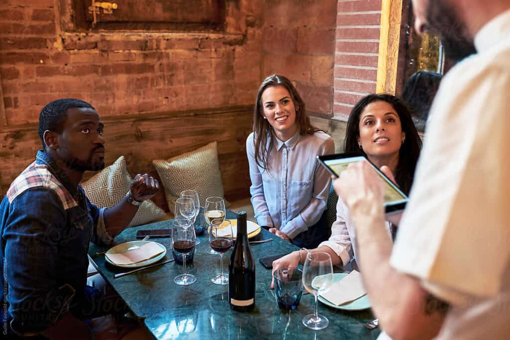 tableside-order-pizza-restaurant tableside-ordering-pizza-restaurant