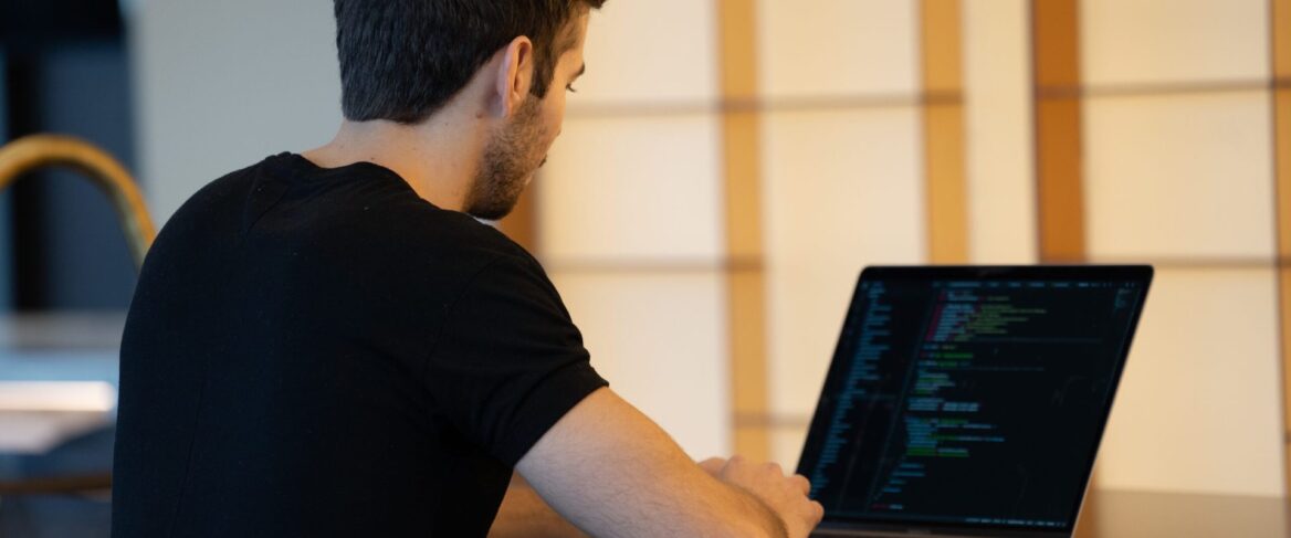 learn-how-to-hire-best-developers-for-startup