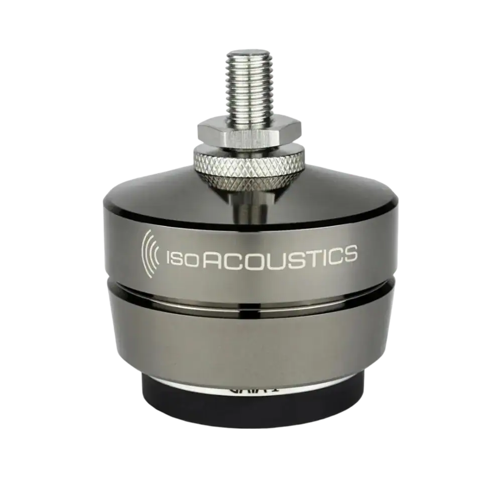 Pied Isoacoustics Gaia I en gros plan avec sa vis de fixation, la marque et le modèles indiqués sur la face visible
