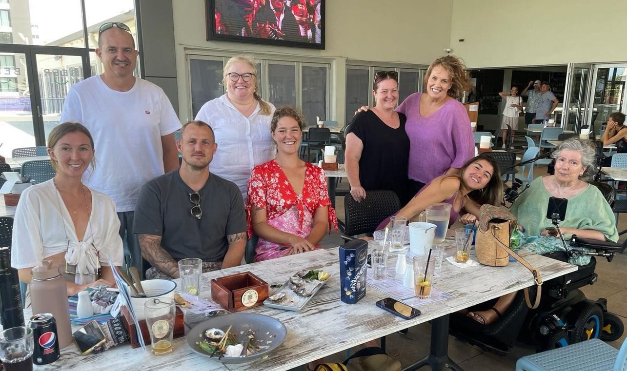 Descriptive alt text