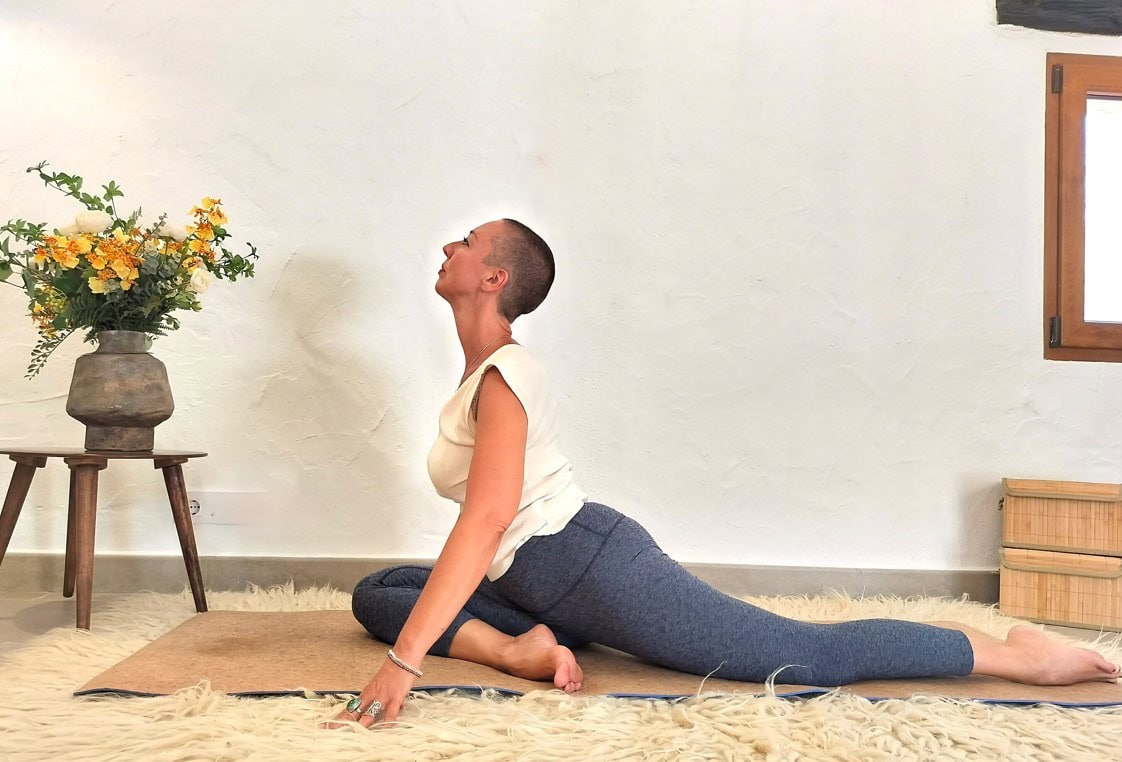 front image Restorative Yoga in Ananda