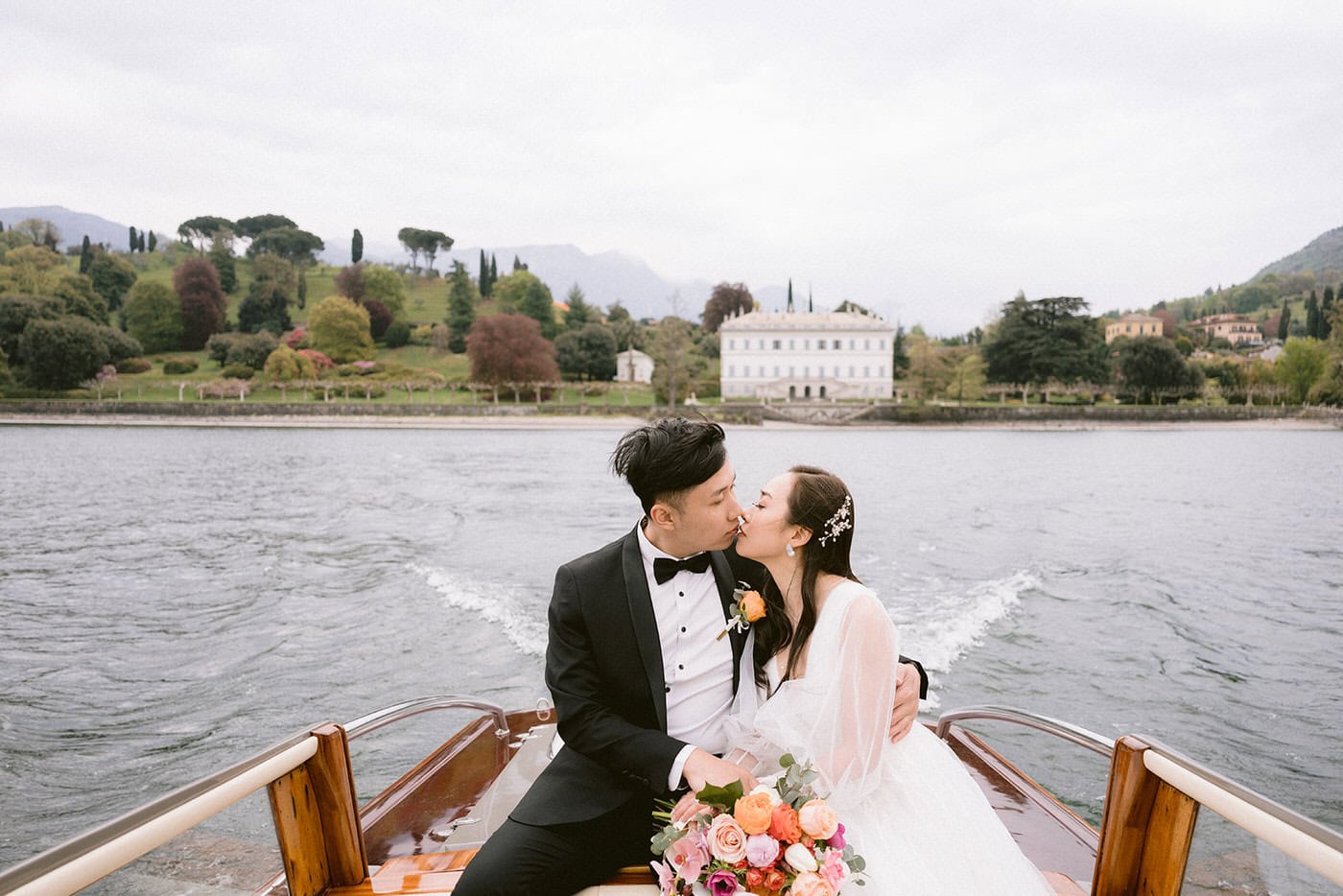 lake Como photographer wedding elopement engagement couple