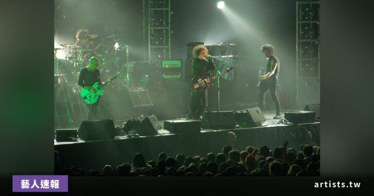 The Cure 貝斯手 Simon Gallup 因病缺陣，其子 Eden Gallup 緊急代打柏林三連場
