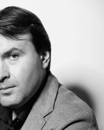 Александр Лазарев