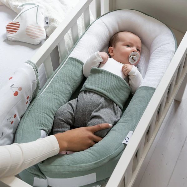 Doomoo - Cocoon réducteur bébé Allaitement