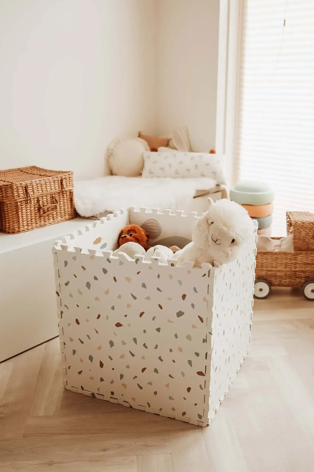 Play&go tapis puzzle EEVAA , boîte de rangement & mini maison - village – Image 2