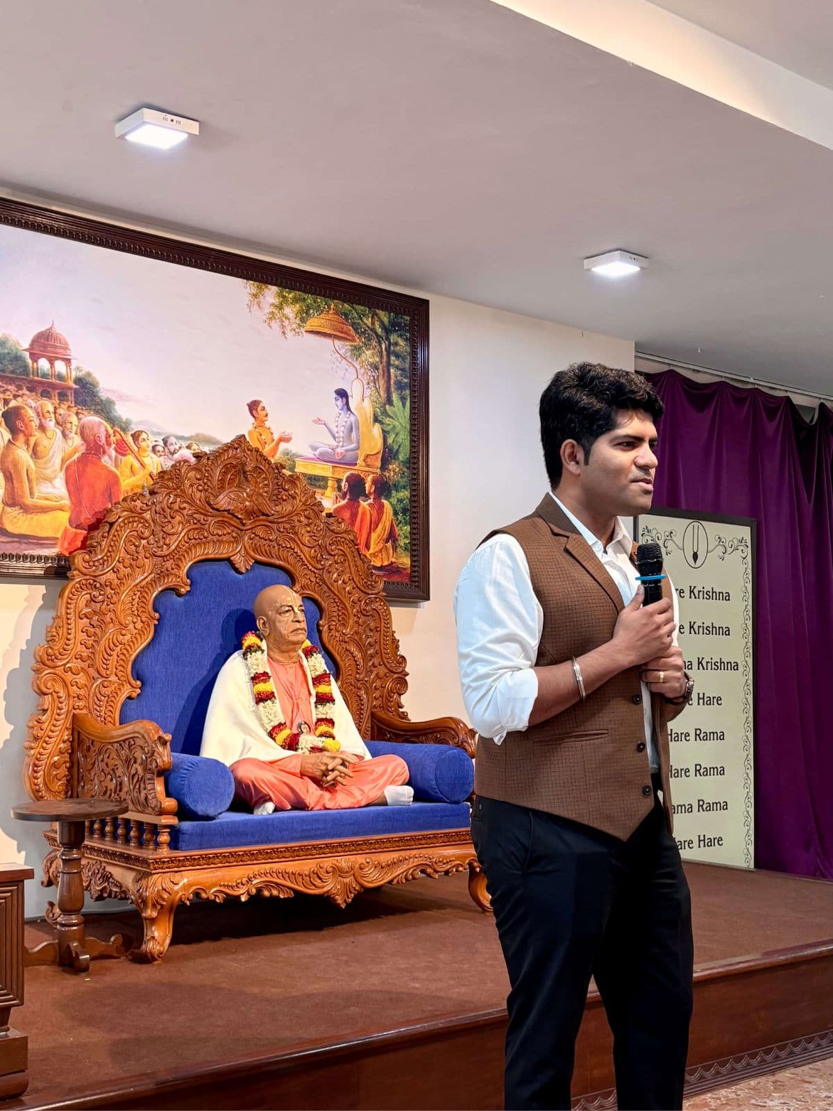 Dt. Saurabh Kaushik Hosts Wellness Seminar at ISCON Mandir Ahmedabad