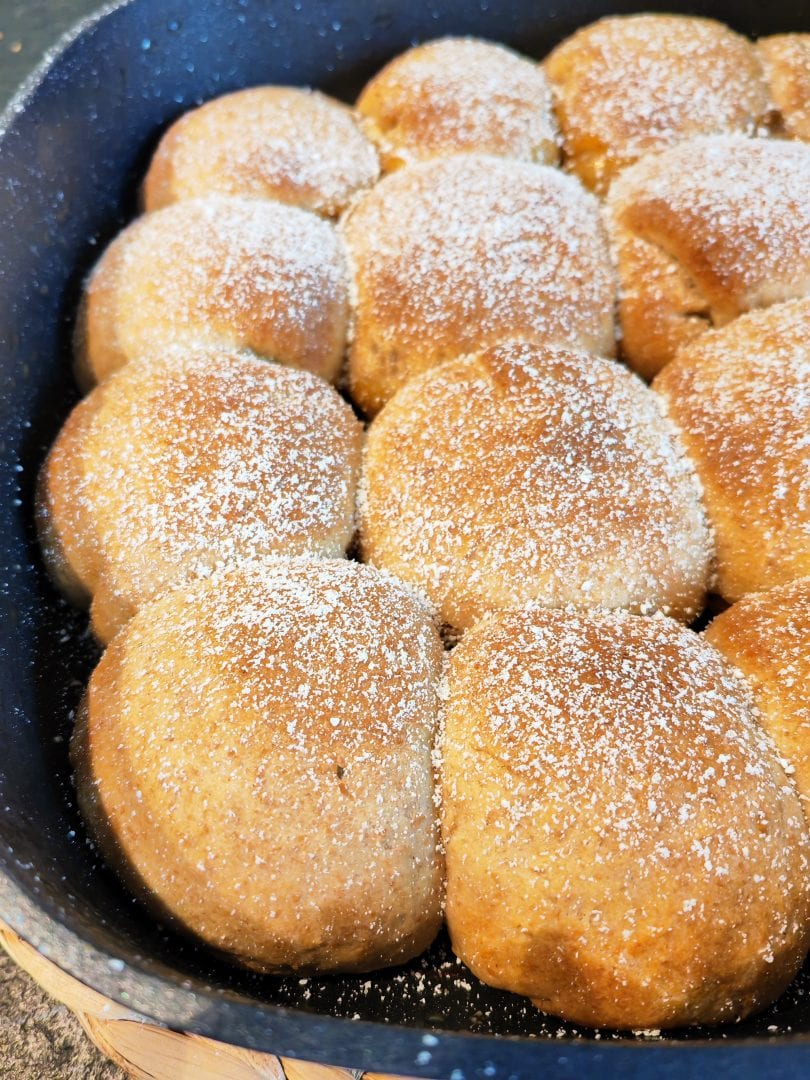 Buchteln mit Aprikosenfüllung // ganz einfach und vegan! - Cappotella