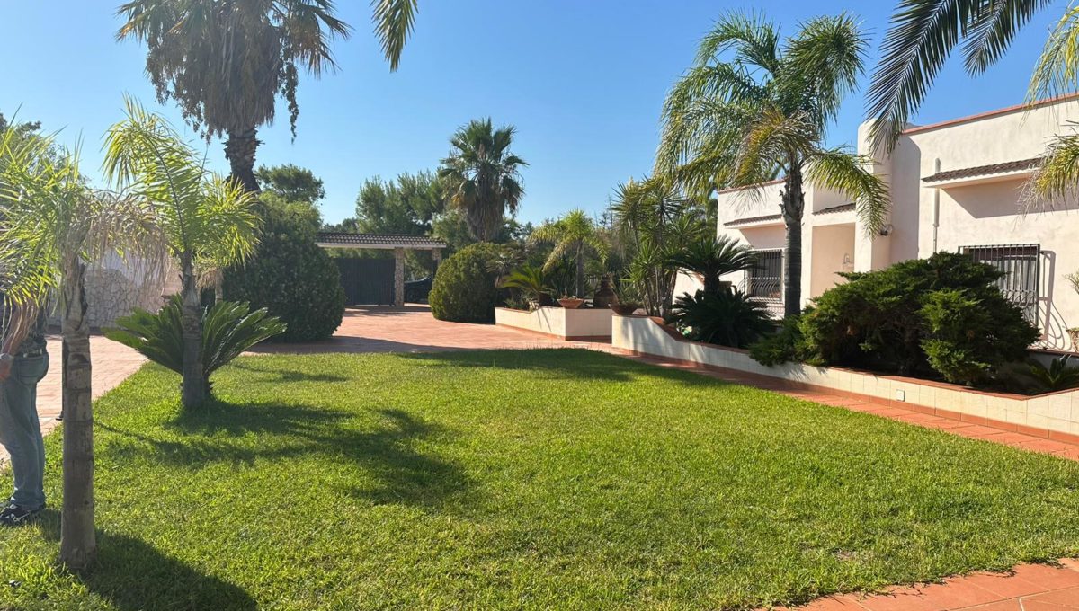 fb4a9e09-ed1f-4eaa-a75a-703ed5e5e6b4