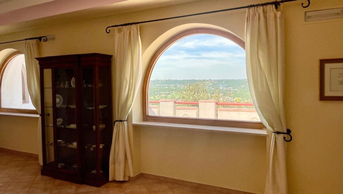 81bab403-971a-40d2-a4cd-0ac52c330ab2