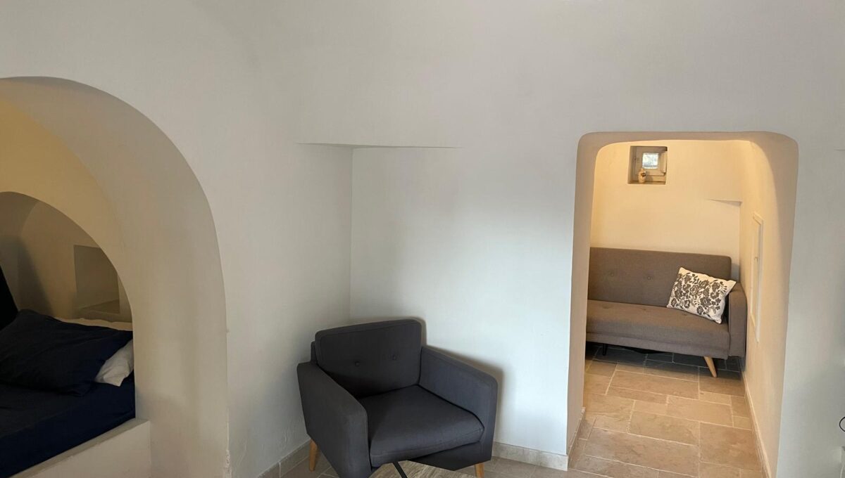 WhatsApp Image 2024-12-05 at 12.25.40 (4)