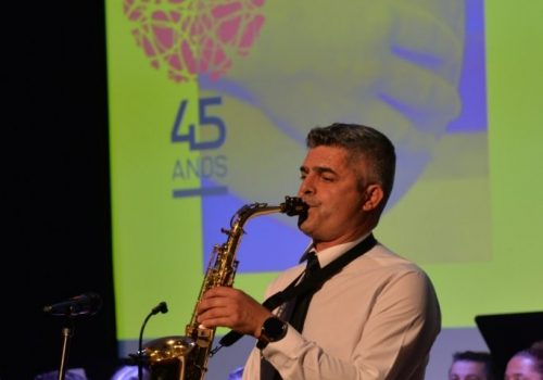 Concerto "Sem Mães não havia Abril"