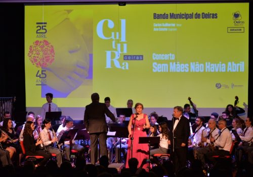 Concerto "Sem Mães não havia Abril"