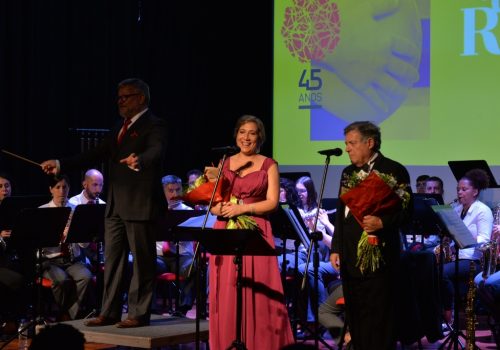 Concerto "Sem Mães não havia Abril"