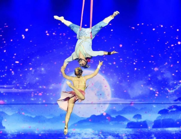 Chaoyang Theatre - Acrobatics Show