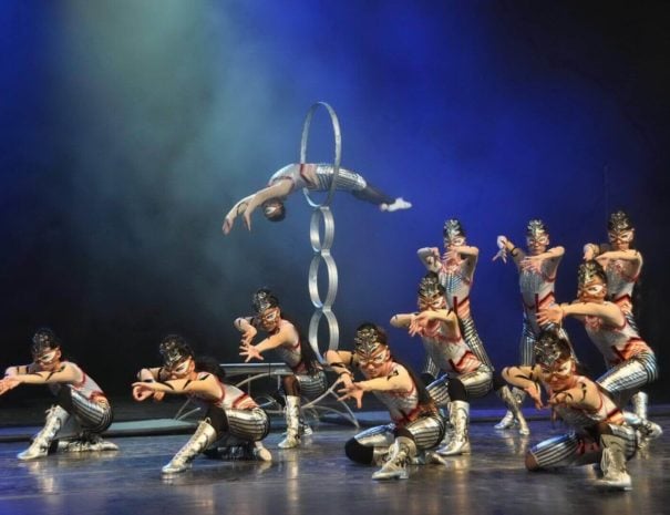 Chaoyang Theatre - Acrobatics Show