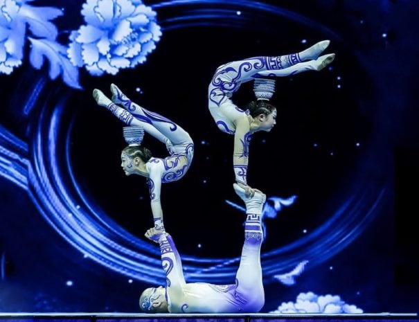 Chaoyang Theatre - Acrobatics Show