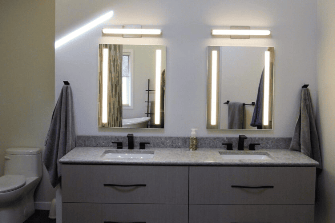 Luxury bathroom vanity lighting