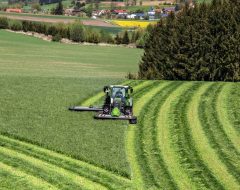 Fendt Slicer working in field