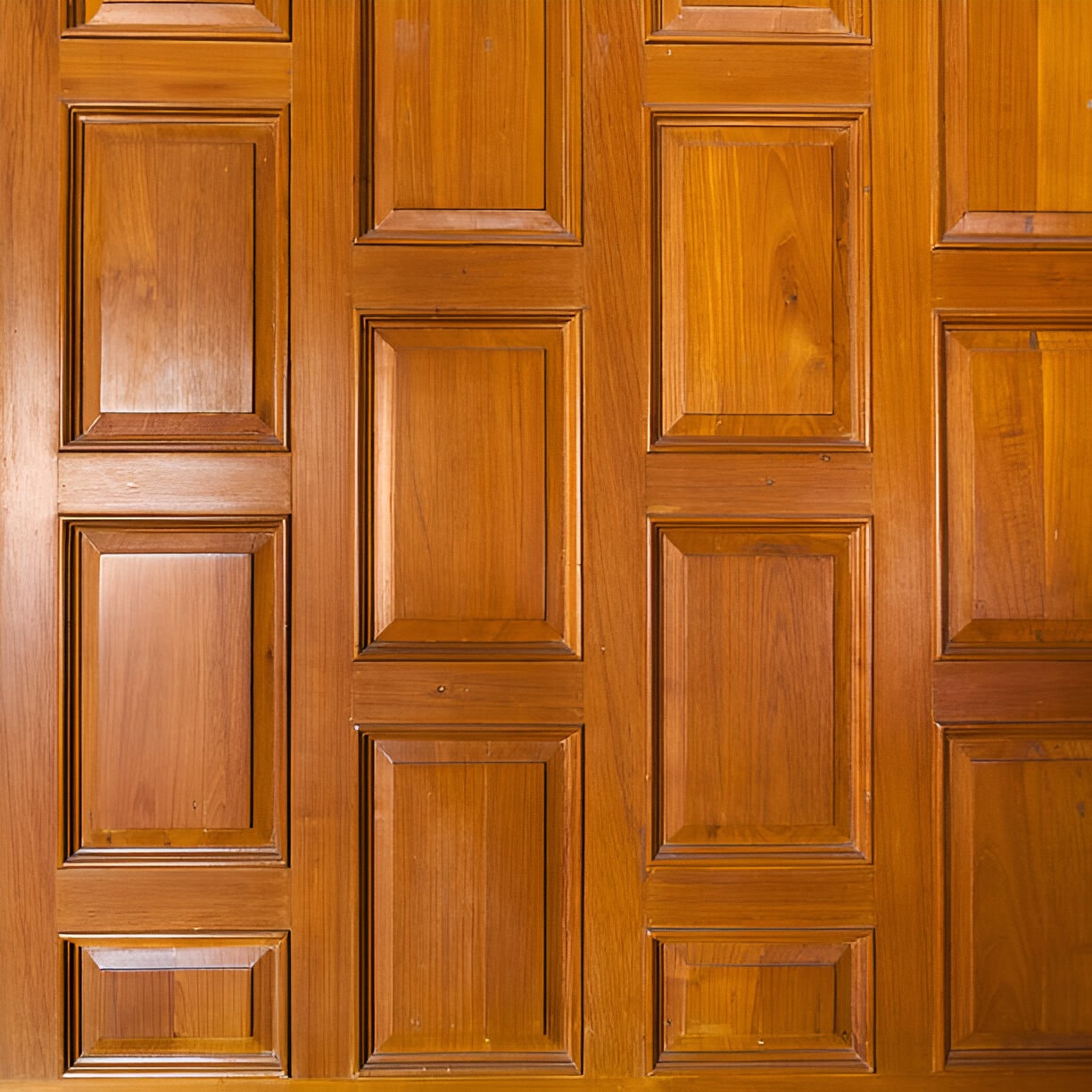 How to Restore Your Weathered Wooden Front Door: A Comprehensive Guide