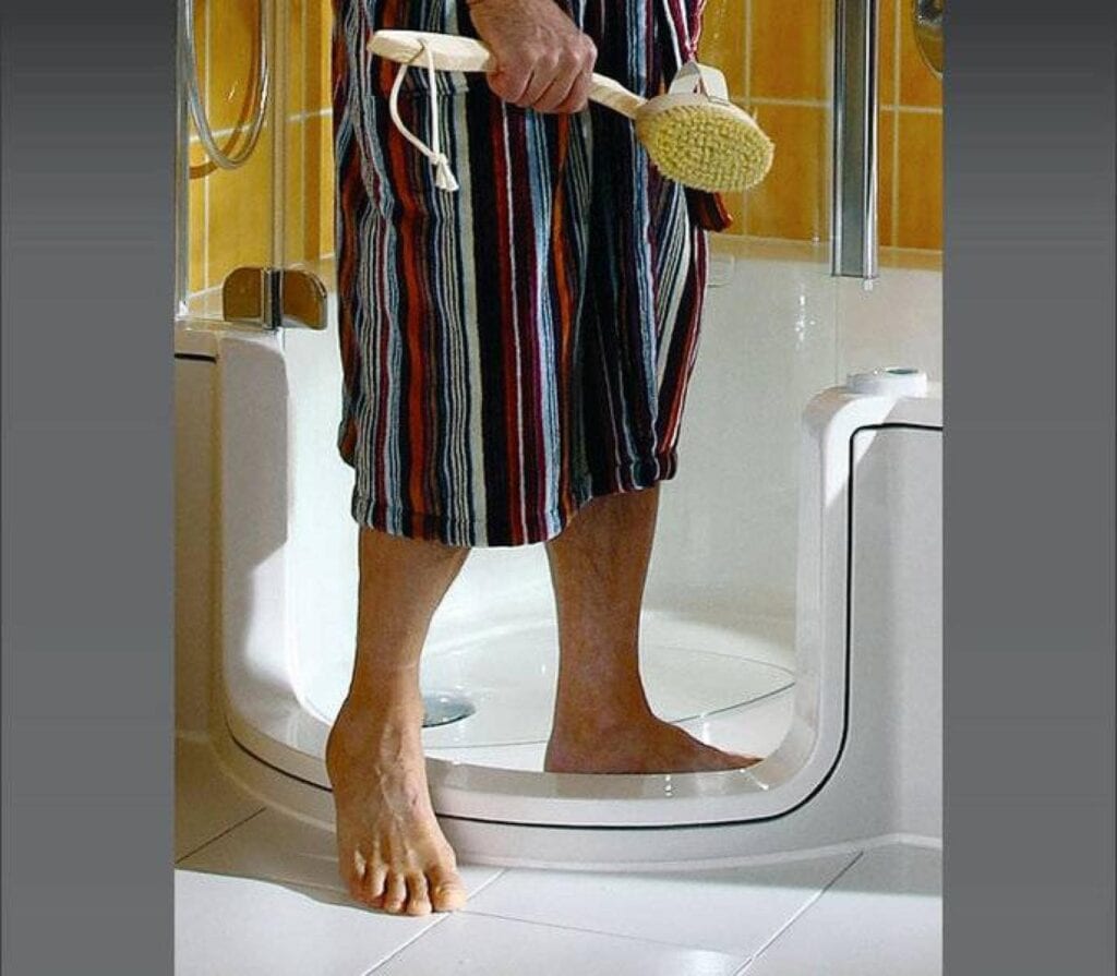Baignoire à porte combiné douche