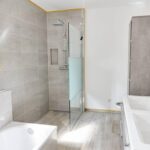 Quel prix pour remplacer sa Baignoire par une Douche Senior