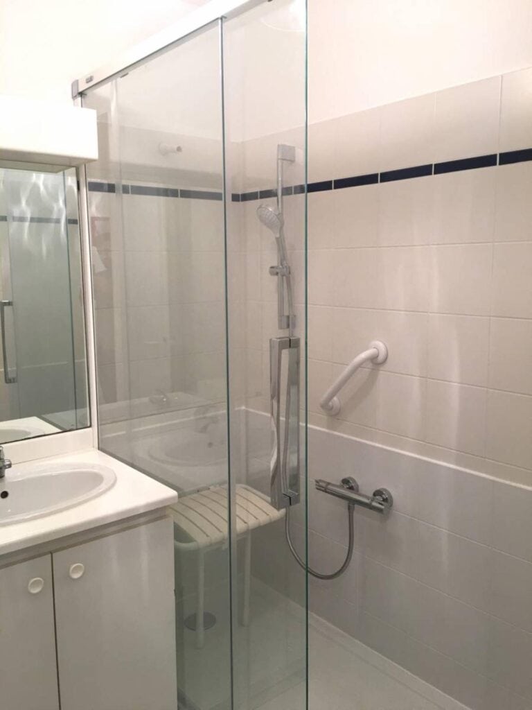 Remplacement baignoire par douche senior