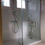 Remplacement baignoire par douche senior sécurisée Rognac Bouches du Rhône (13)