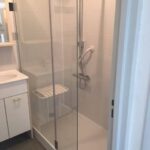 Remplacement baignoire par douche sénior sécurisée à Lattes, Hérault (34)