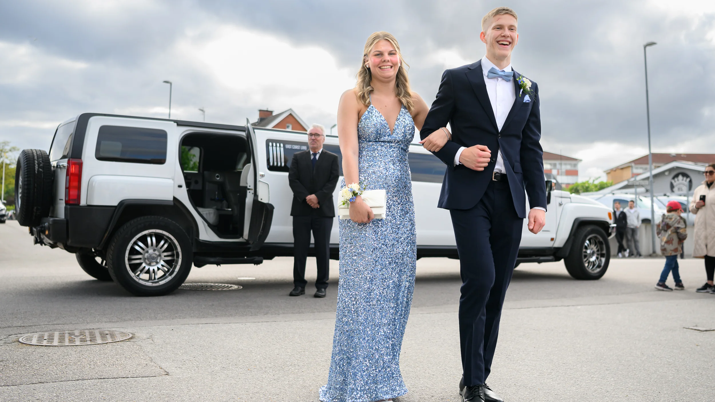 Hyr limousine till studentbal Olofström