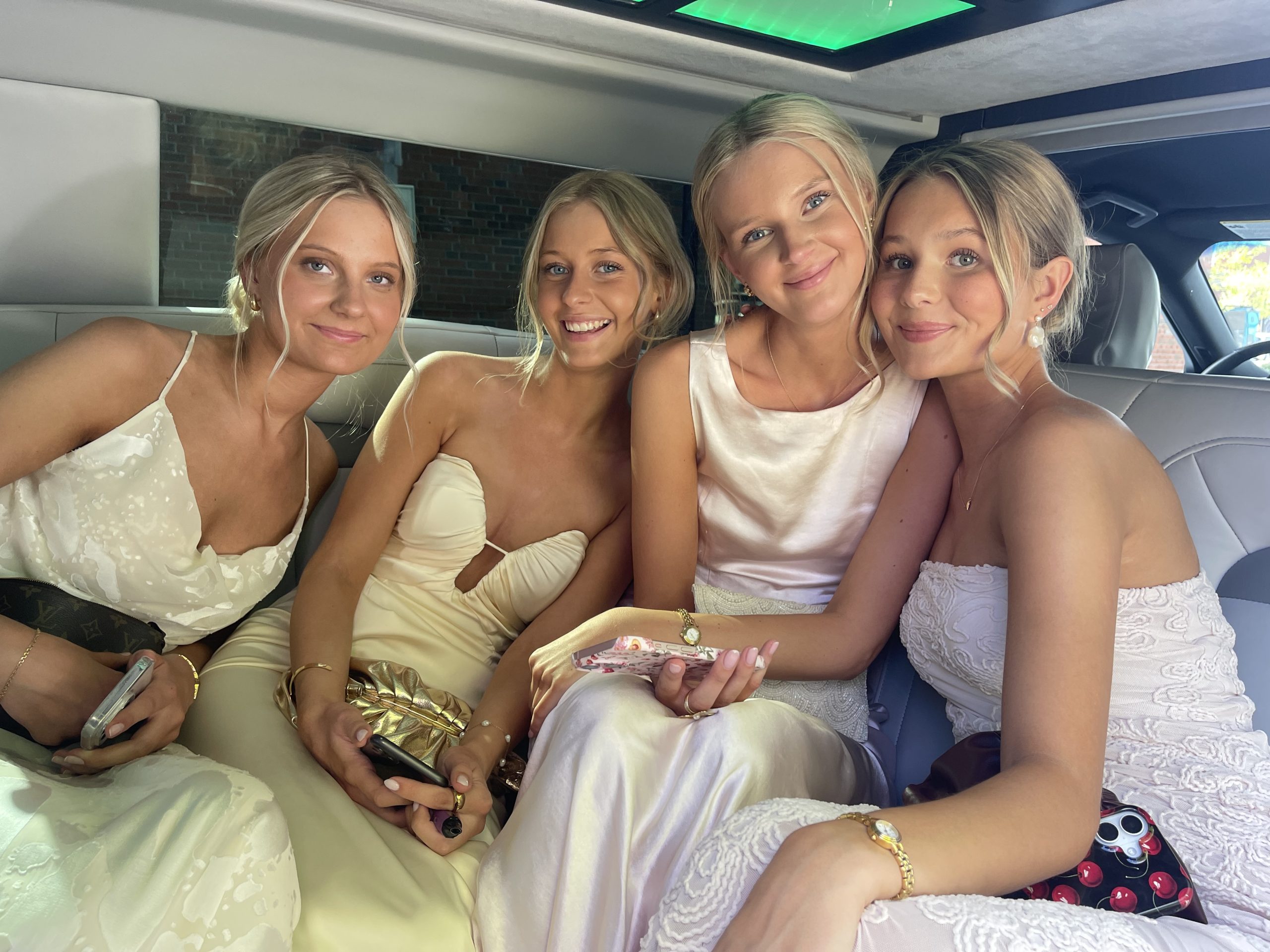 Hyr limousine till studentbal Karlskrona