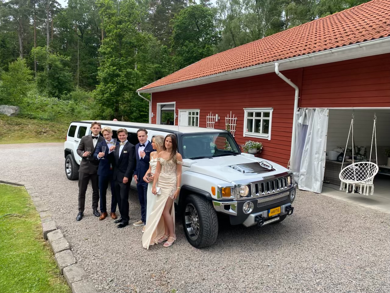 Hyr limousine till studentbal Halmstad
