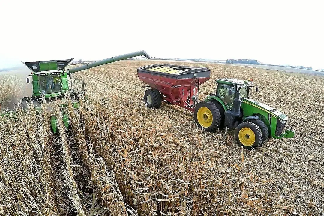 Precision agriculture and autonomy are critical components of CNH's strategy. Raven Industries owns Smart Ag, the maker of AutoCart, which allows a tractor to follow a combine harvester autonomously. - Photo: Raven Industries