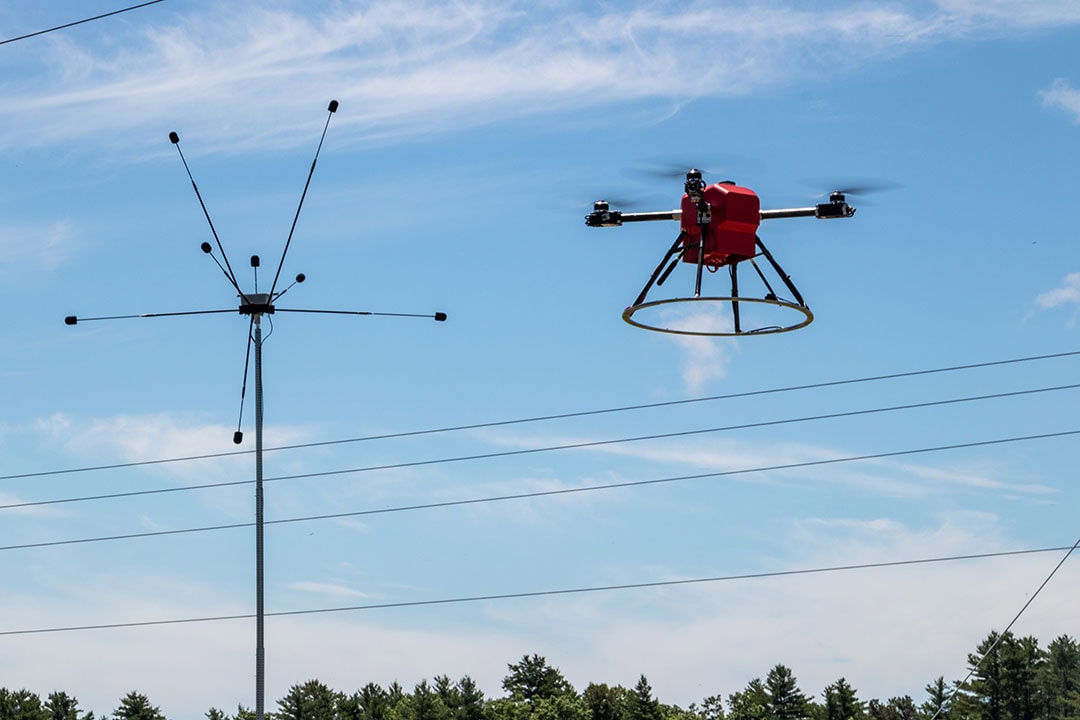 American Robotics’ Scout System uses SARA’s Terrestrial Acoustic Sensor Array (TASA), an acoustics-based aircraft detection technology, to effectively identify other aircraft and maintain a safe distance from them while in flight. - Photo: Business Wire