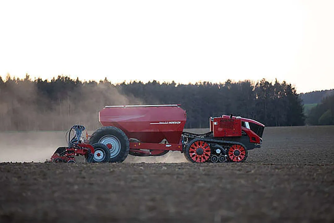 The Horsch Roboter autonomous agricultural carrier recently won the Best Field Robot Concept Award in the category multipurpose. It shows that machine manufacturers no longer depend on tractor manufacturers. - Photo: Horsch